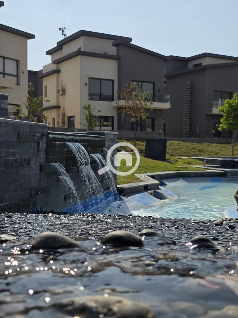 9 602889199_122287525214235022_7025063977721796499_n. jpg