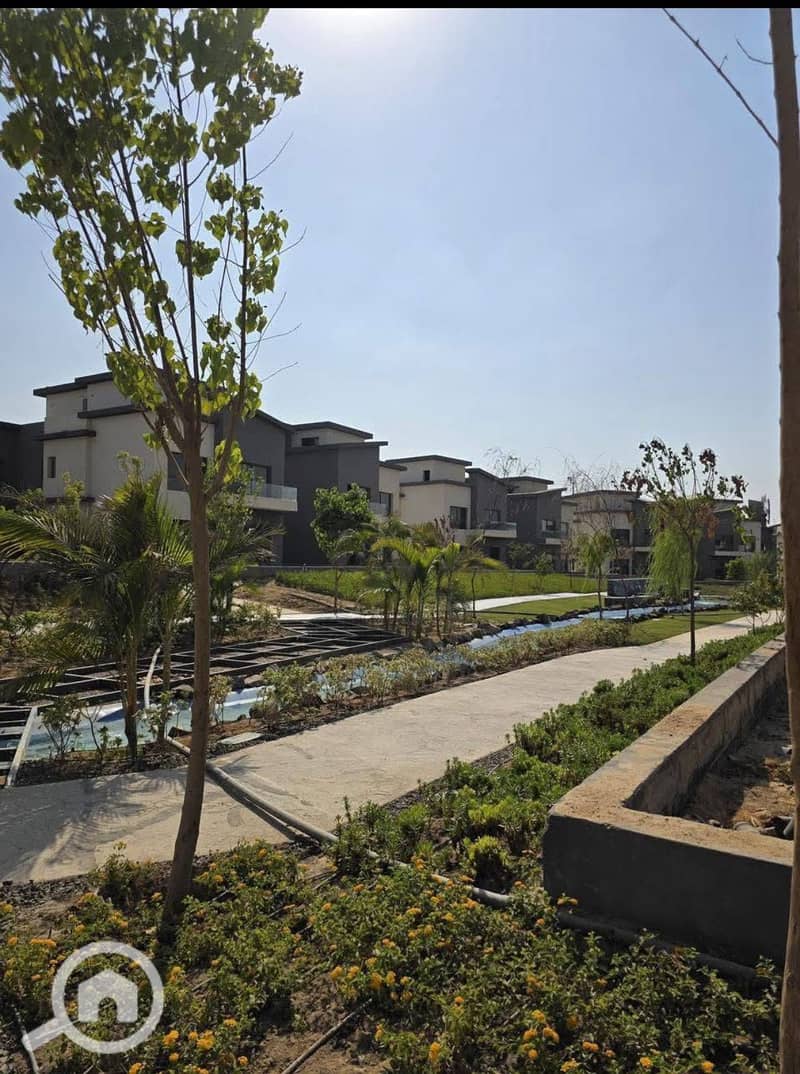 7 586555780_2379585945795080_8476255211350117567_n. jpg