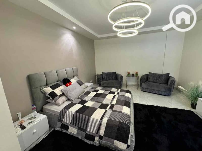 2 d5f28bb4-8e16-4339-8b0e-0aa2830020bc. jpg