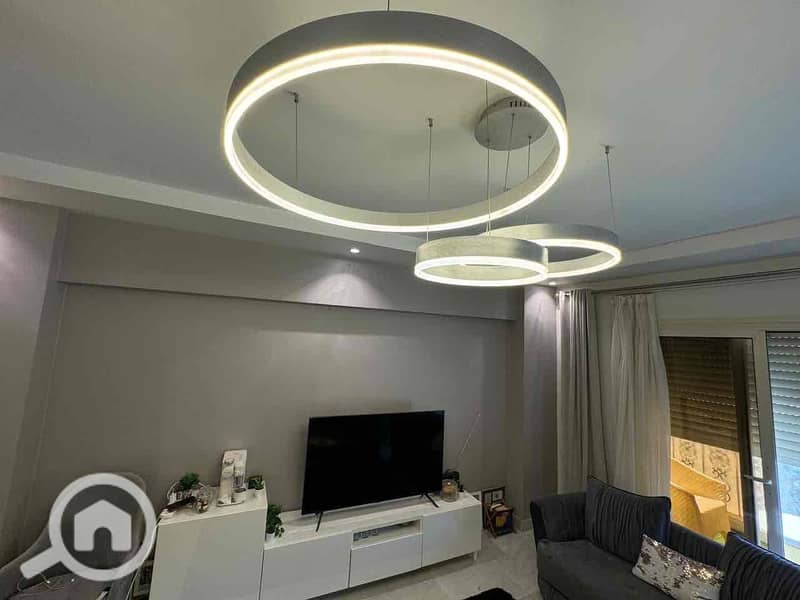 8 608ff929-86c0-4ae3-8a3d-5fde424c421b. jpg