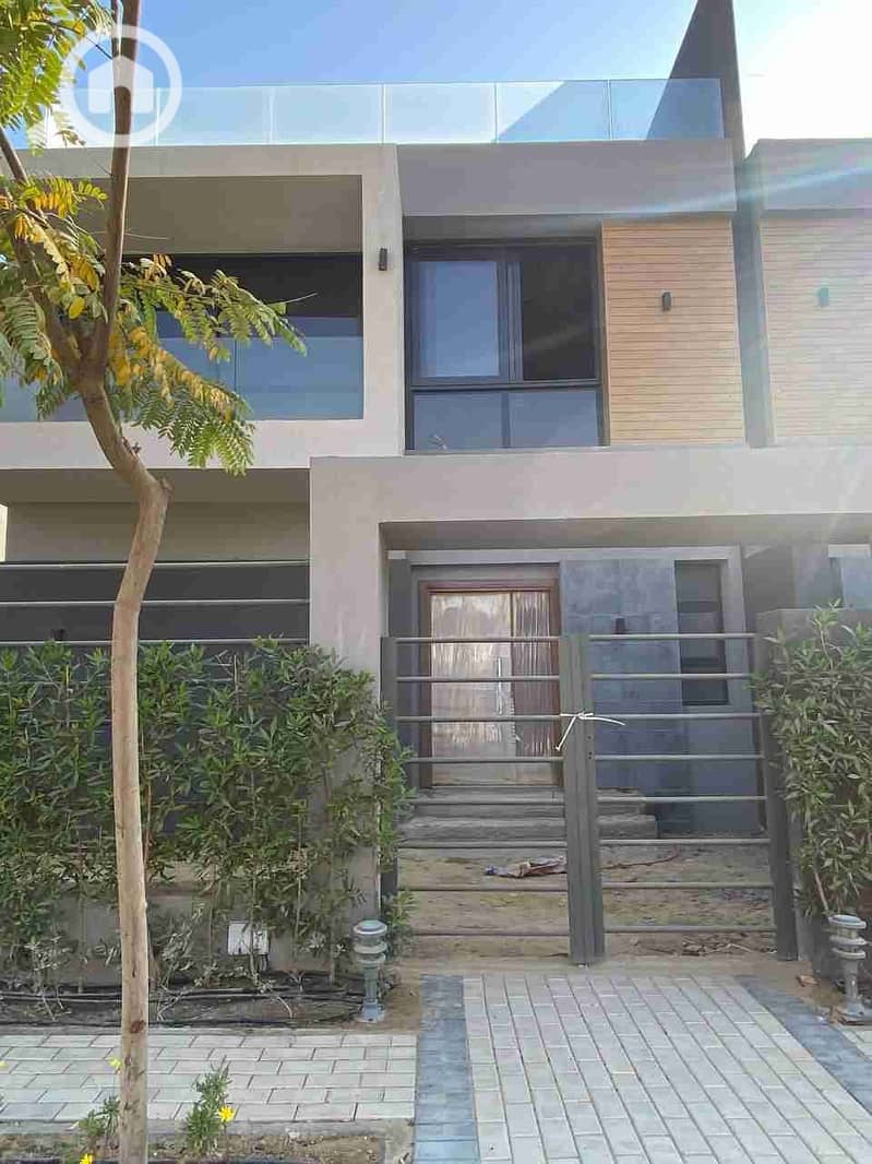 4 IMG_20251008_221023_622. jpg