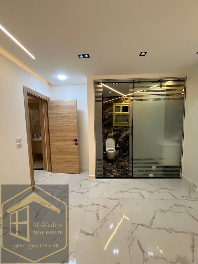 12 WhatsApp Image 2026-01-11 at 18.41. 41. jpeg