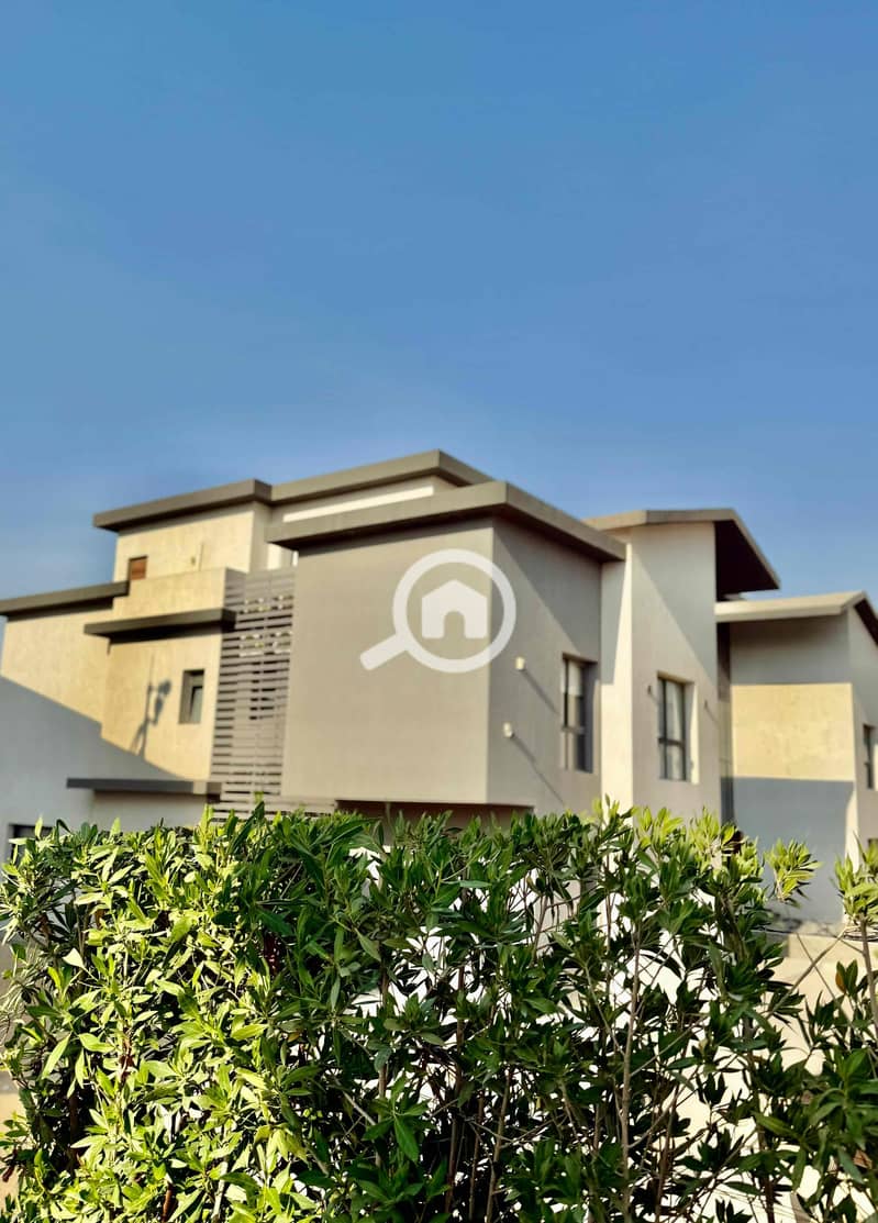 10 cdc91062-d296-4f39-9987-3b0d8b0ec089. jpg