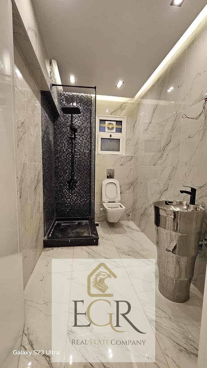 13 856e39a3-bded-4722-b66d-9b332b135212. jpg