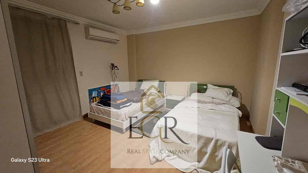 7 98dfcd14-2ef4-450e-9c27-2d983234d30b. jpg