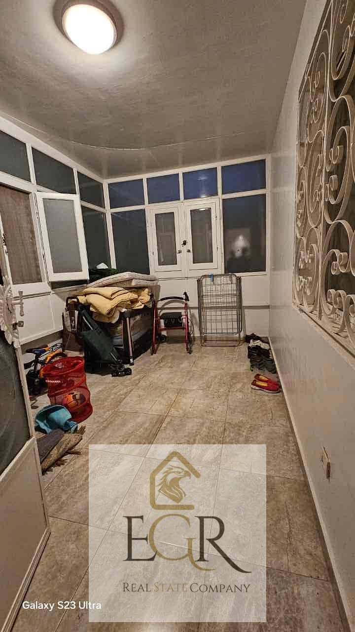 8 3d3f61a7-12d2-43ff-b53f-74817e3d30c2. jpg