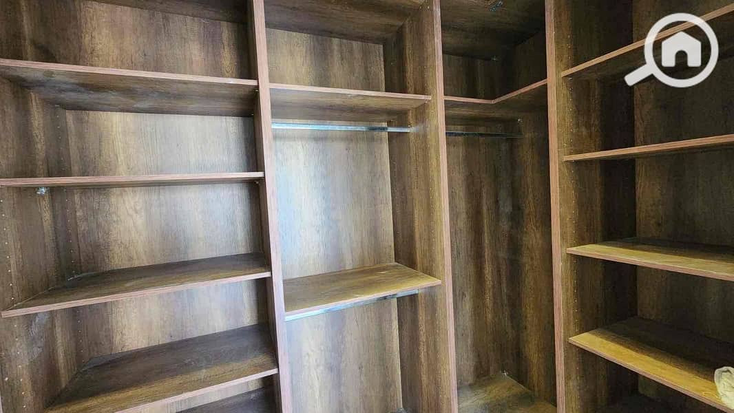 6 1cfb05a7-fabf-4109-aa58-9dda23d99ce6. jpg