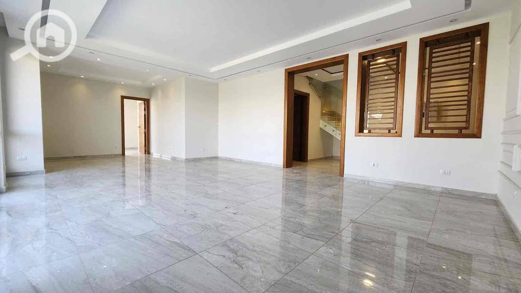 7 aac777e4-b1b7-4709-a2c8-21226ce906a6. jpg