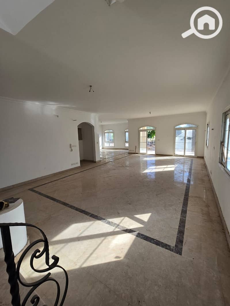 8 77c7e5fd-8d06-45a4-b512-4c88d9ca628b. jpeg