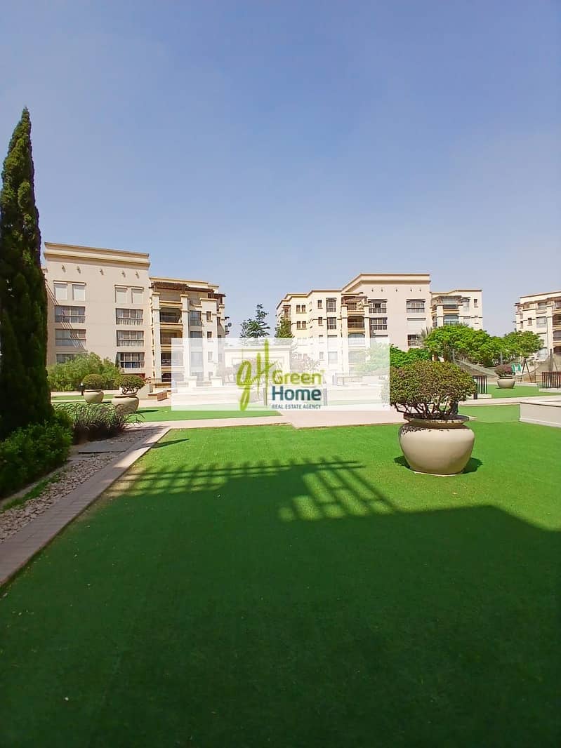 4 0ecc82ed-4e44-4014-b576-c75eadca8c82. jpg