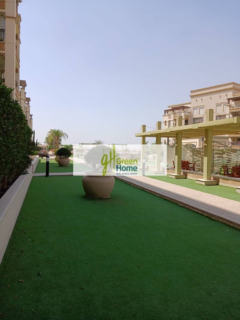 8 b5eba5d9-dbb4-4ea8-97ee-78922ebe400c. jpg