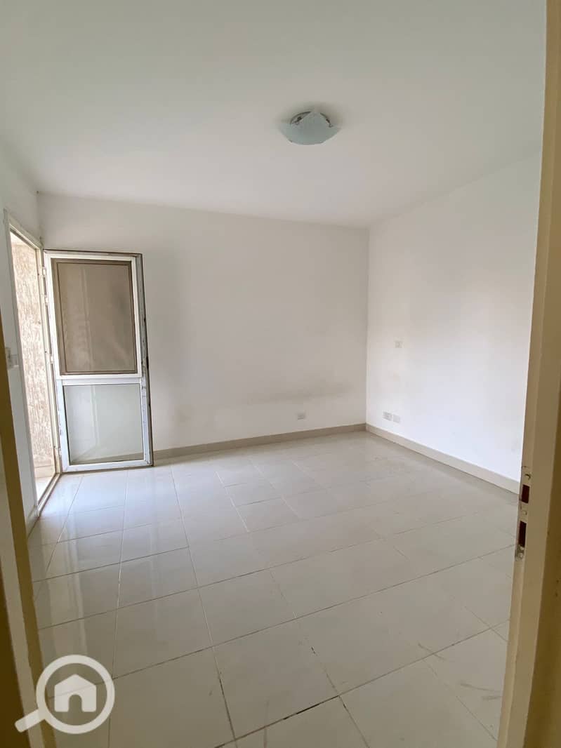 2 7ac8e799-5bce-4881-87d8-eeb8da2898b8. jpg