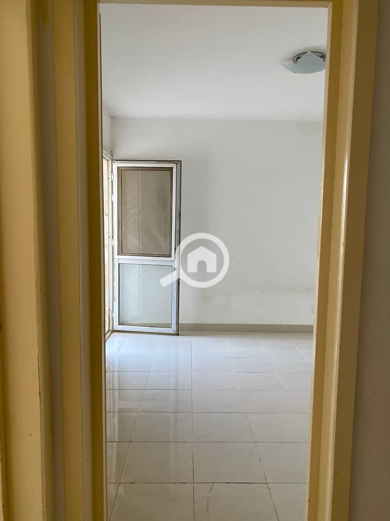 4 71f116f8-3a5a-401a-9c78-d4f3c647dd2e. jpg