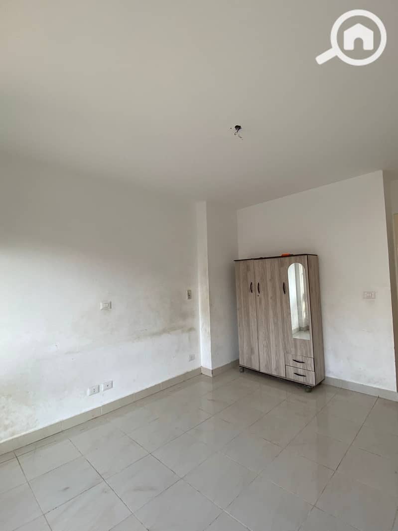 5 241e8f59-f3e7-43c6-8750-438c0a1d22b5. jpg