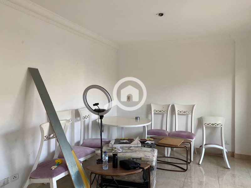 9 c816d0d2-8bab-490f-bed4-ddcaefddf32a. jpg