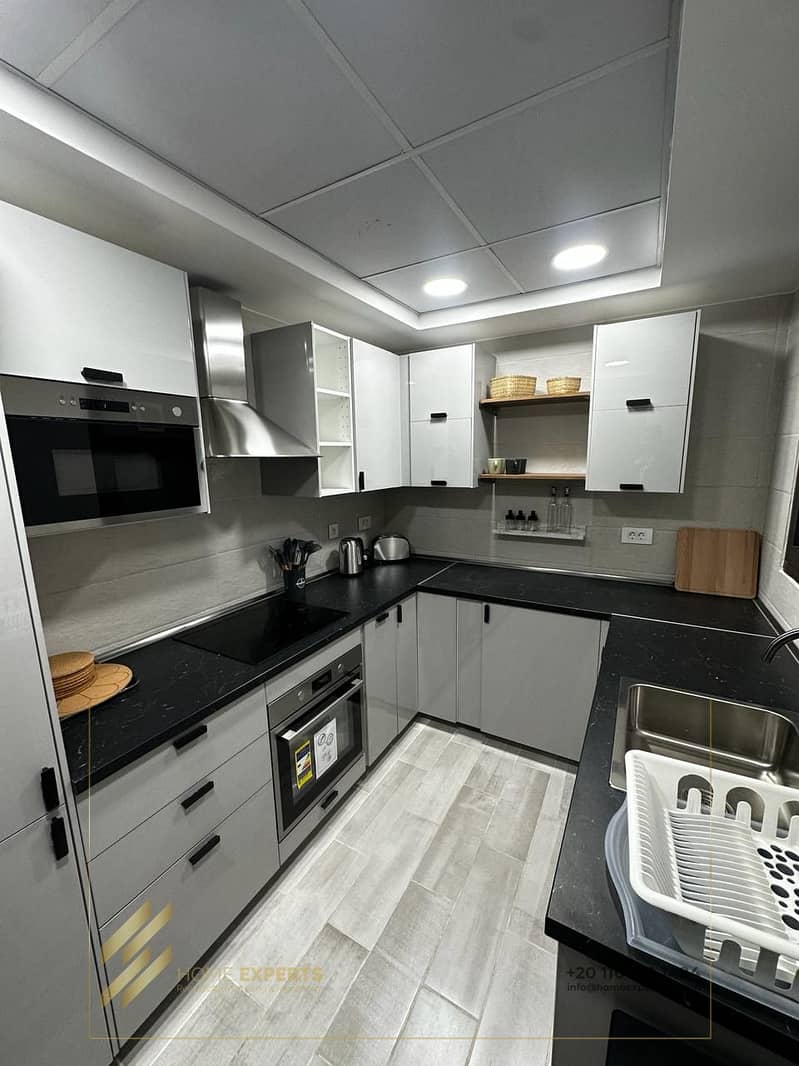 4 7ef8f2a2-476f-405c-89f5-f382fcd00d14. jpg