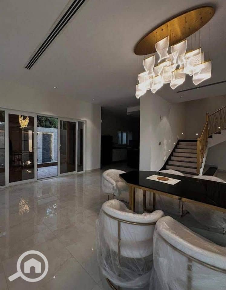 5 555555555555555555. jpg