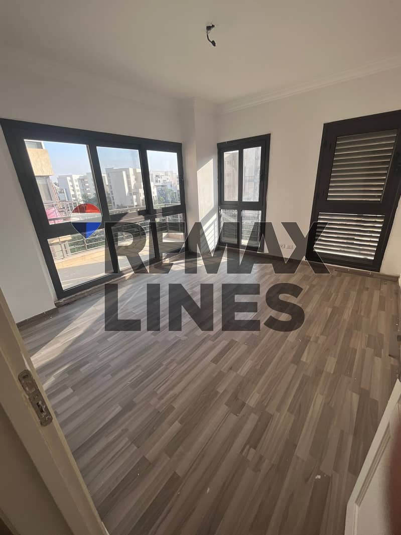 4 WhatsApp Image 2026-01-12 at 11.25. 13 (2). jpeg