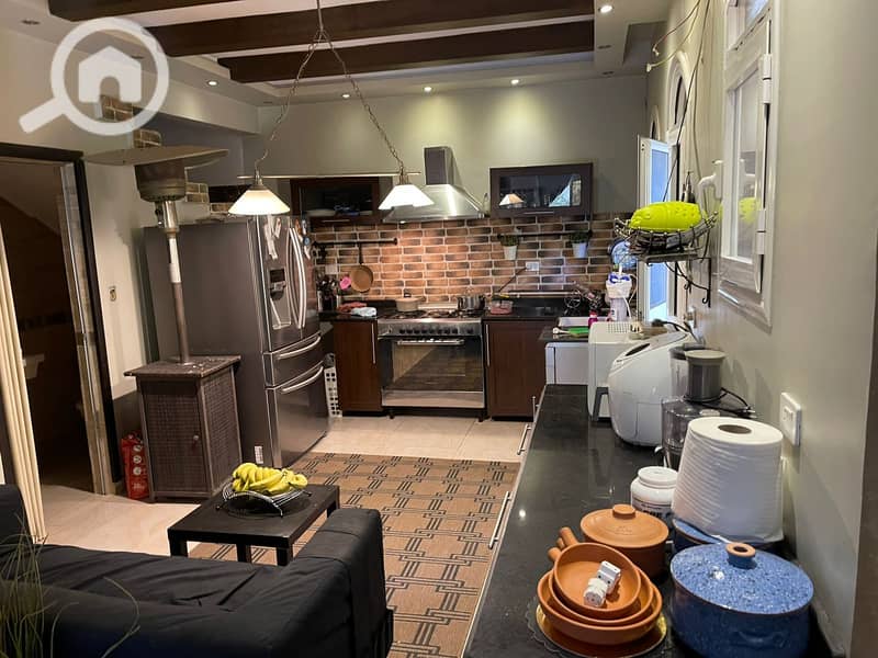 2 5d09110b-43f5-4d25-a36e-d245a4b2c4ca. jpeg