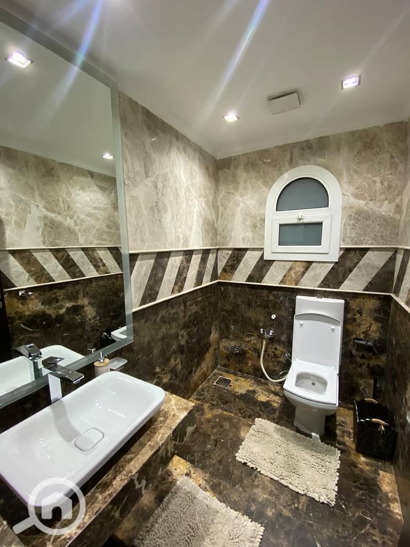 7 15246741-eb53-4af1-bcf7-3b4b32ed8739. jpeg