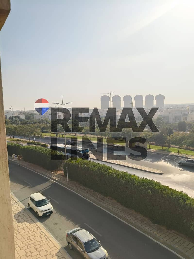 4 WhatsApp Image 2026-01-12 at 10.35. 42 (3). jpeg