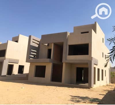 فیلا 6 غرف نوم للبيع في 6 أكتوبر، الجيزة - WhatsApp Image 2026-01-12 at 10.50. 24 AM (1). jpeg