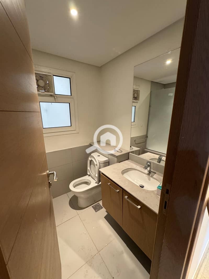 8 WhatsApp Image 2026-01-11 at 13.50. 41. jpeg