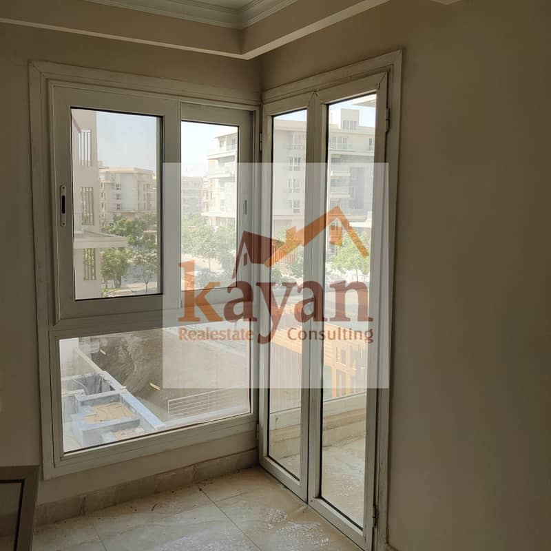 2 aaaea316-7a73-44ae-b9ea-46bcbbb77c85. jpg