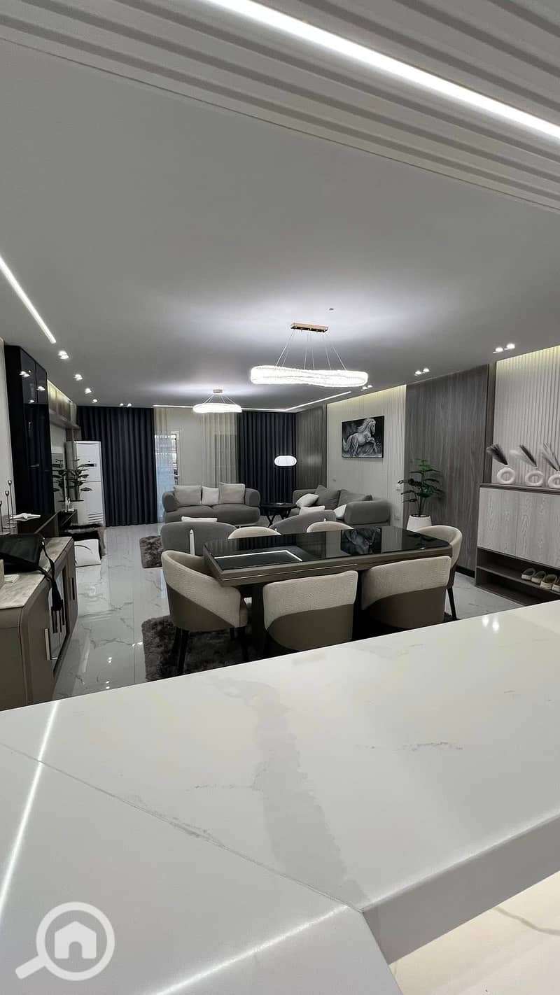 4 614517017_899023489485848_1666138702931296882_n. jpg