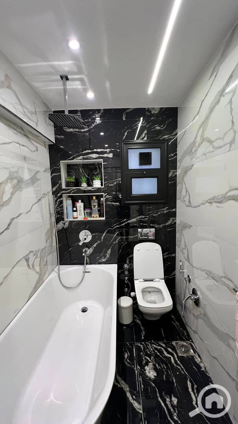 15 613426653_899024069485790_1272557807886269202_n. jpg