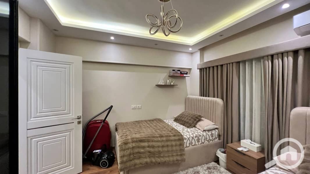 37 615415466_899023659485831_2092910483763271801_n. jpg