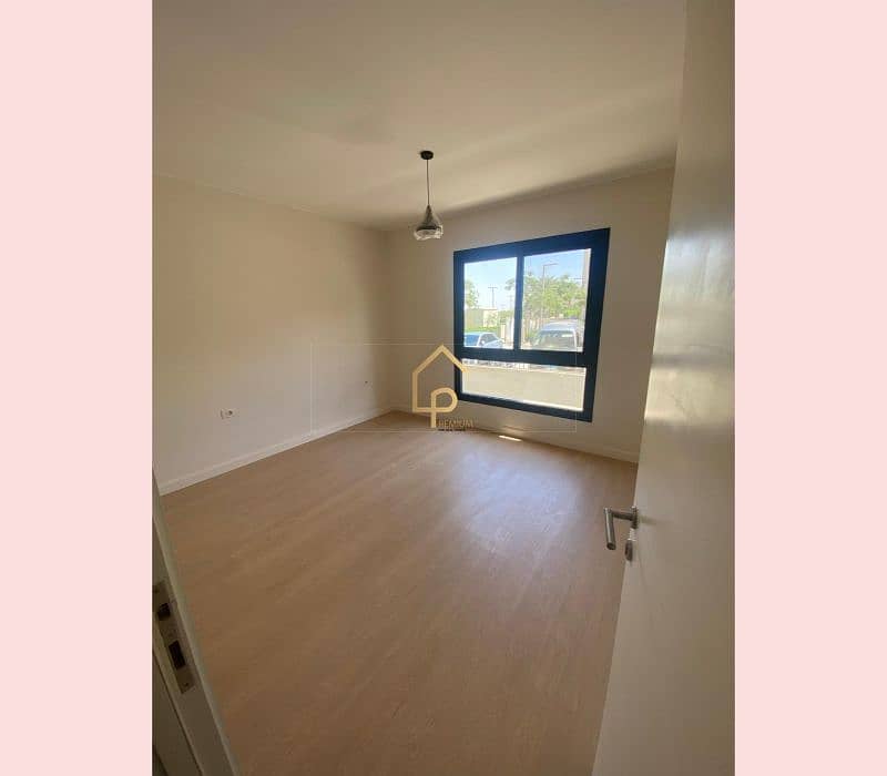 5 WhatsApp Image 2025-09-11 at 4.30. 51 PM (2). jpg