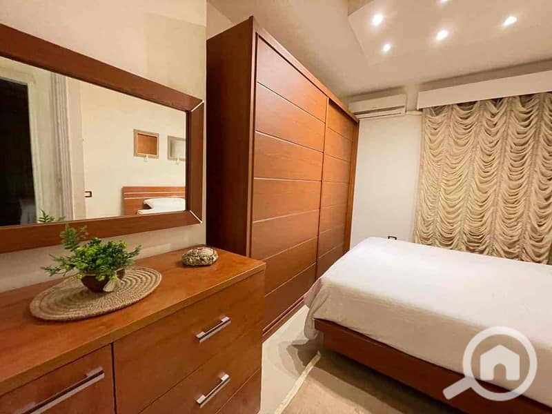 5 00e53851-b0ad-4196-85b7-e59bae2b0be1. jpg