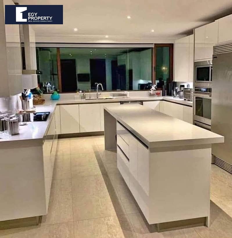 8 557616816_1680083296711984_2702280773309792747_n. jpg