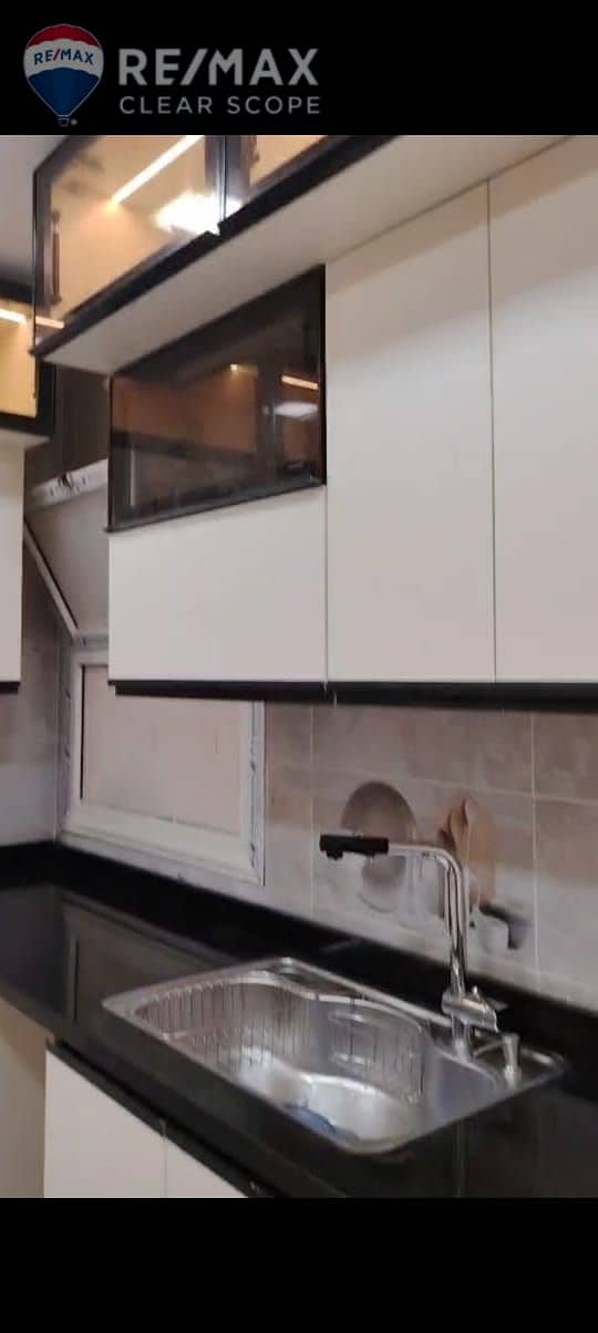 6 7e1e6816-573e-409a-86a5-68f9a42b35d7. jpg