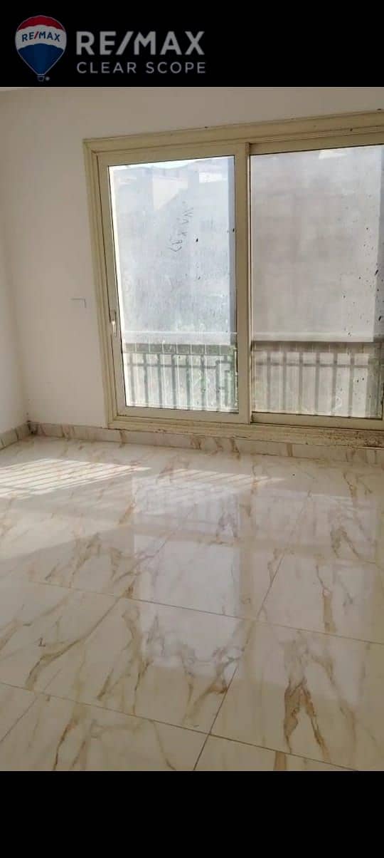 11 3929517a-25cc-42eb-ade6-6eb4c1c0e730. jpg