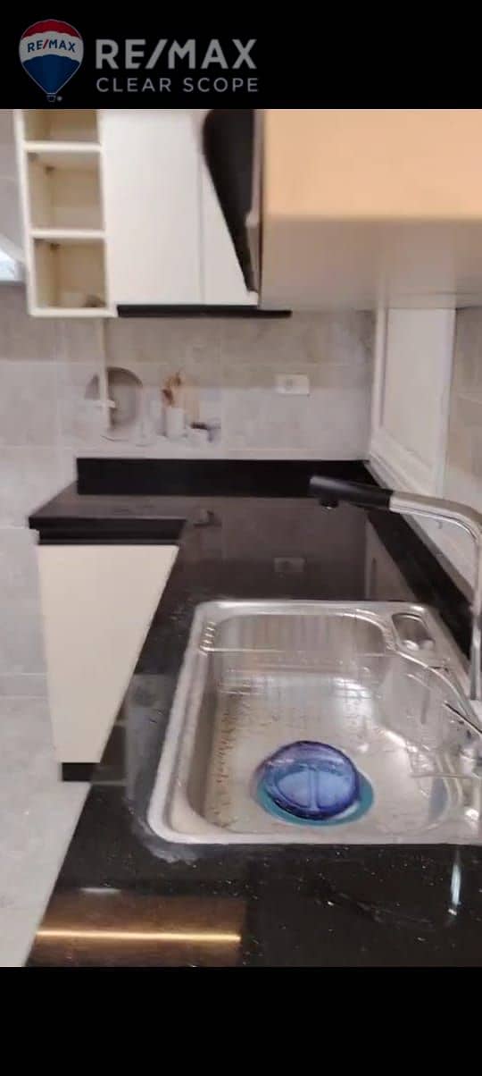 15 df9ebc64-ba97-43c3-8c2d-c6b7303a4367. jpg