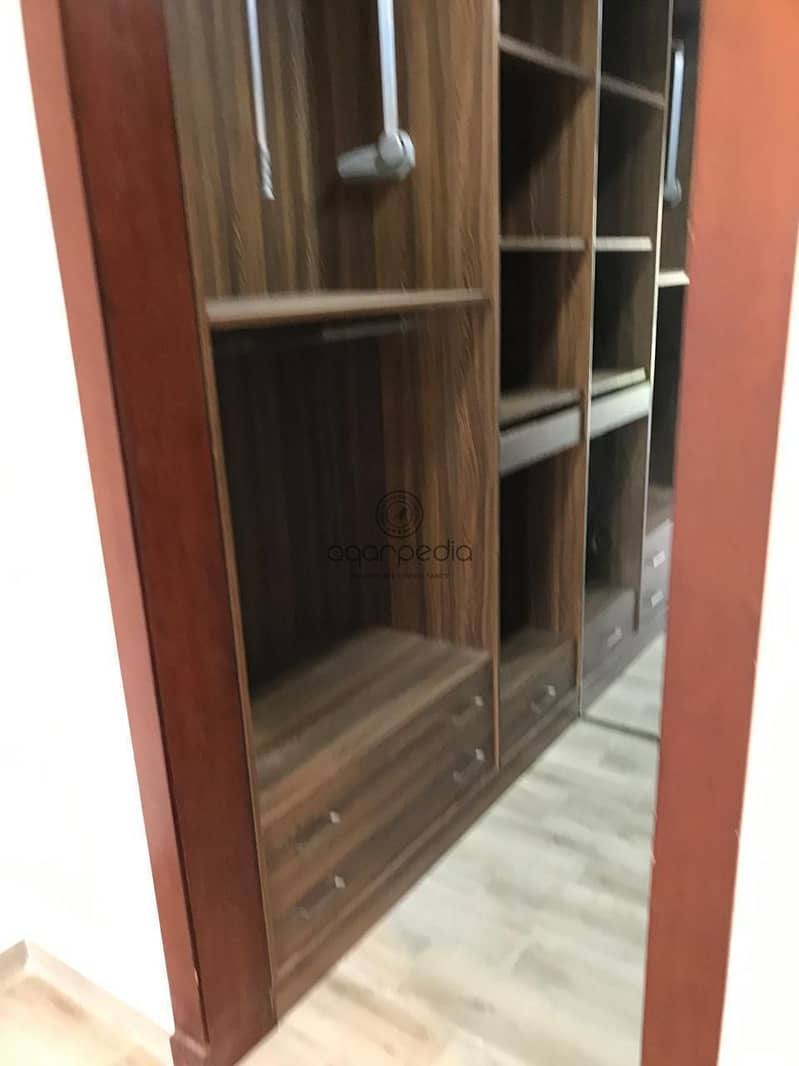 11 ce5ea506-d958-4bc4-a547-16f2d8ad44ea. jpg