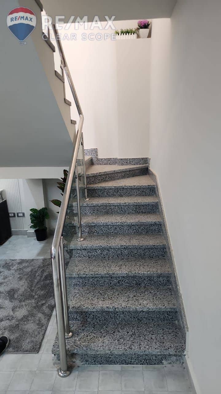 26 f9a27e99-4a04-4d66-937a-e14235d6cc62. jpg