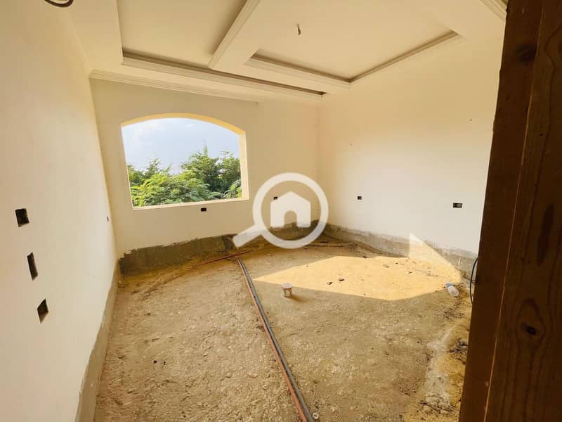 7 334ae4d1-2a4a-40af-b0f9-6cf2f82e5036. jpeg