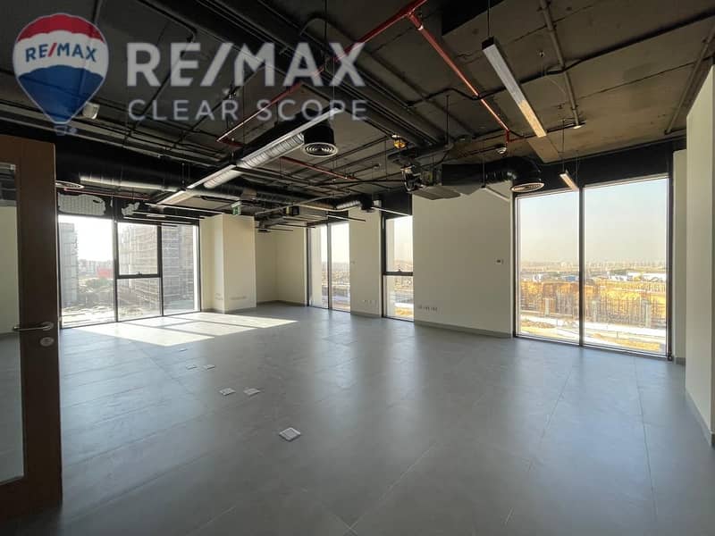 3 5cee7691-ba36-4cad-91e2-59ee1541db15. jpg