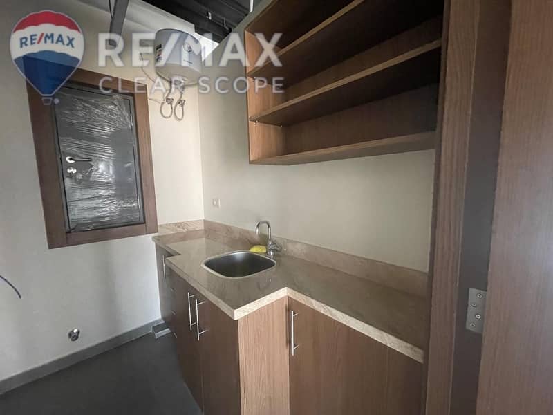 9 f8cd4486-b93e-4d23-bbbb-5fb35177c531. jpg