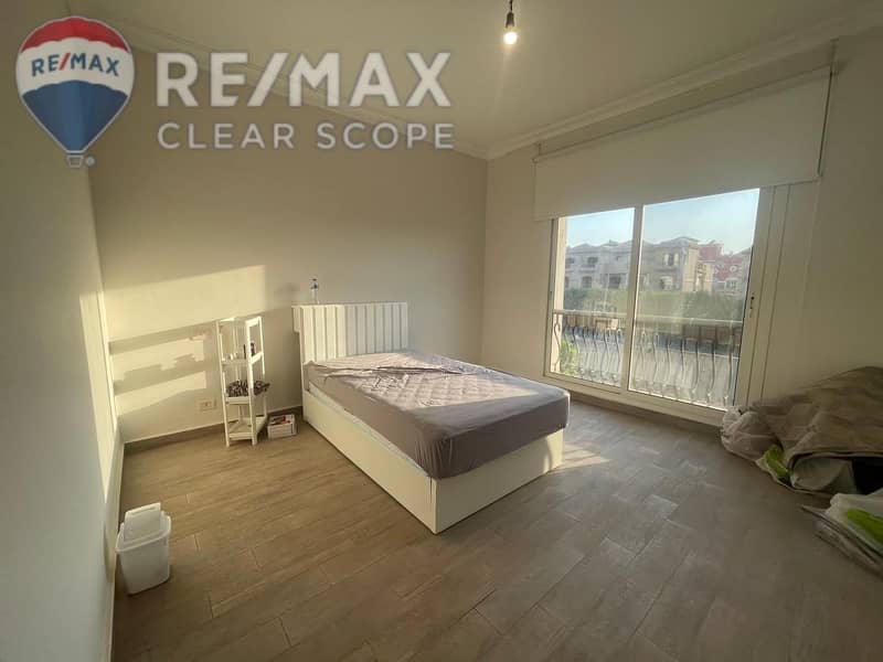 2 abd56fa3-73e8-4fad-a7fe-96887c69dcab. jpg