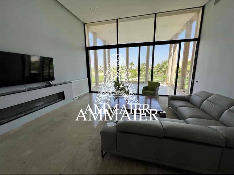 2 9d25a4df-ae32-40c5-a823-5d2a5bb0032a. jpg