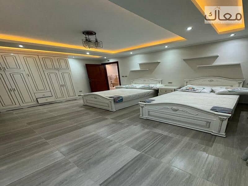 12 e3bf30ea-a269-49fd-9874-56540556ca5b. jpg