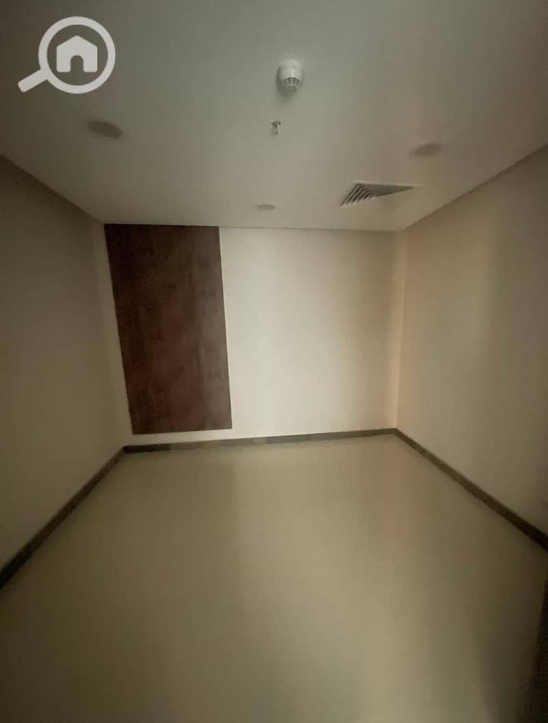 3 WhatsApp Image 2024-10-27 at 11.26. 36_643f43b7. jpg