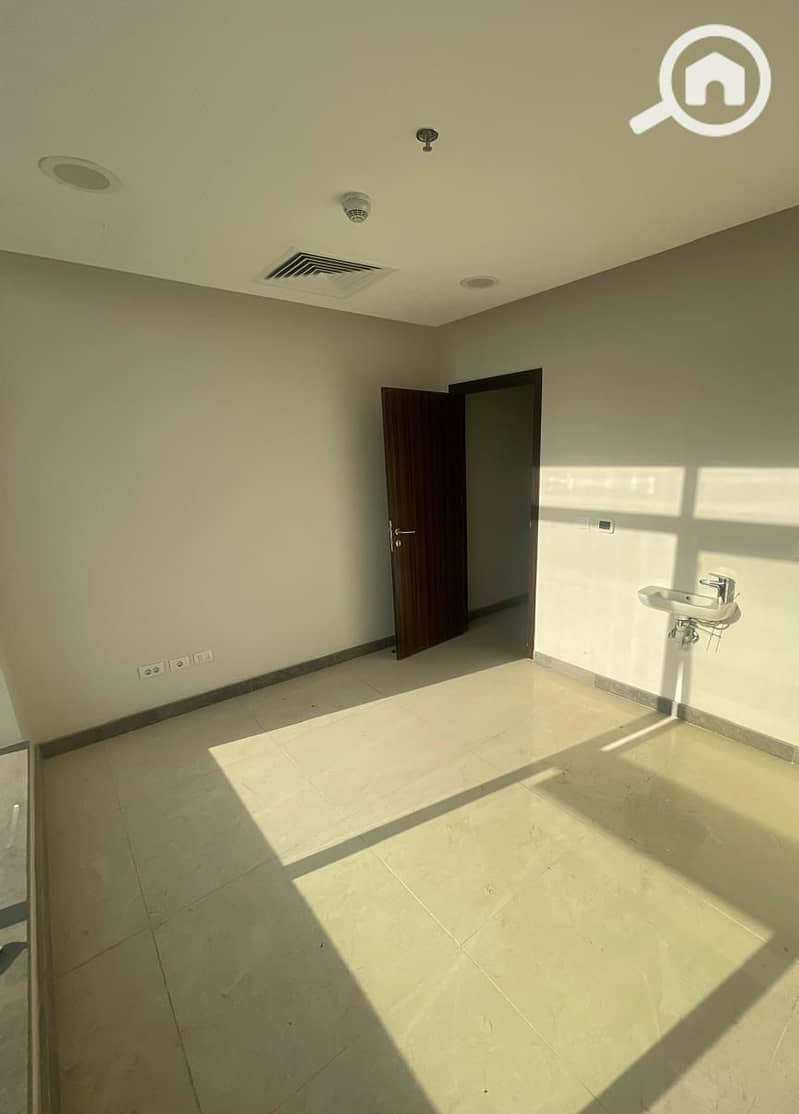 7 WhatsApp Image 2024-10-27 at 11.26. 38_7a977e59. jpg