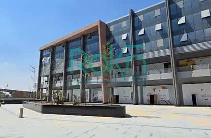 3 8456281-1374fo. jpg