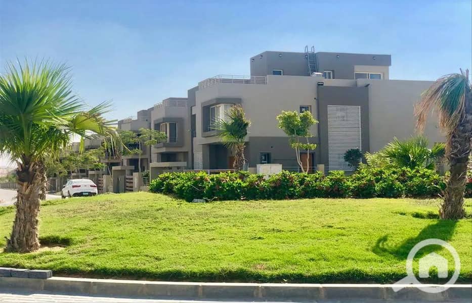 9 5573329-cef73o_1400x900. jpg