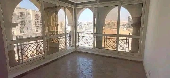 11 ec8615f4-0222-4c04-935a-c94ef2713ed8. jpg